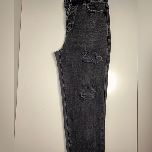 Packing Jeans - Picture 6 of 7